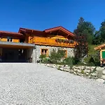 - Appartementhaus Alma Apartment *