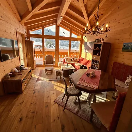 - Appartementhaus Alma Lägenhet Haus im Ennstal